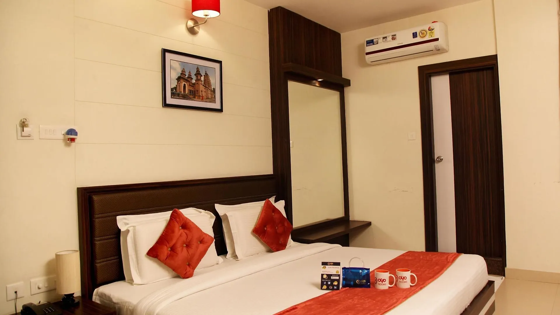 Hotel Premiere Villa  Varanasi